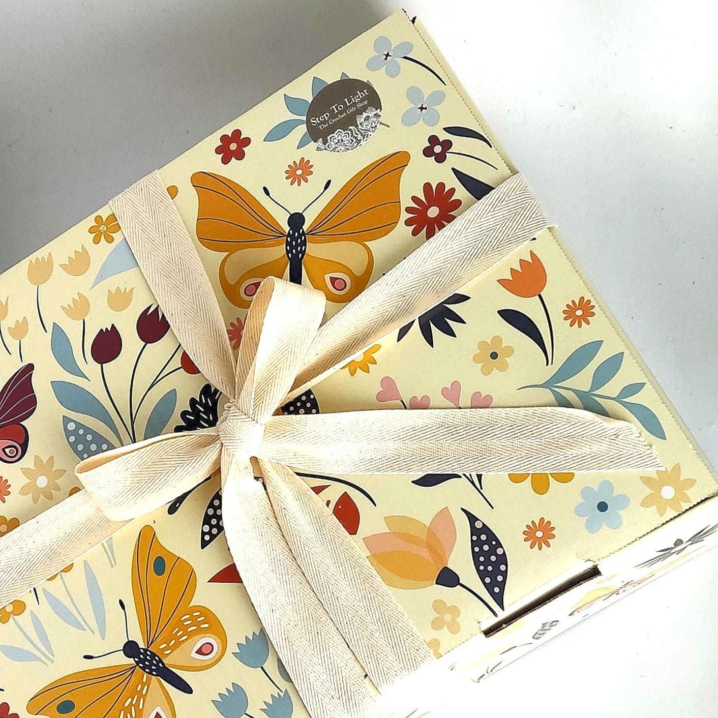 Felted Wool Handbag: Crocheted Chain, Mustard Yellow Daisy