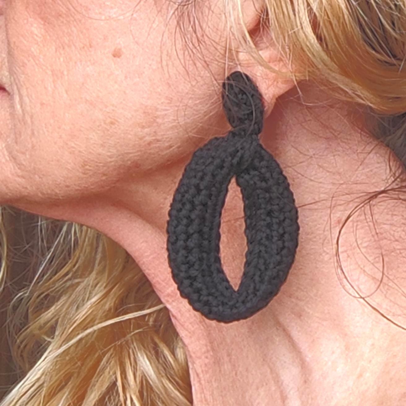 Black Crochet Hoop Earrings - Lightweight Cotton Yarn with goldPlated Studs - StepToLight