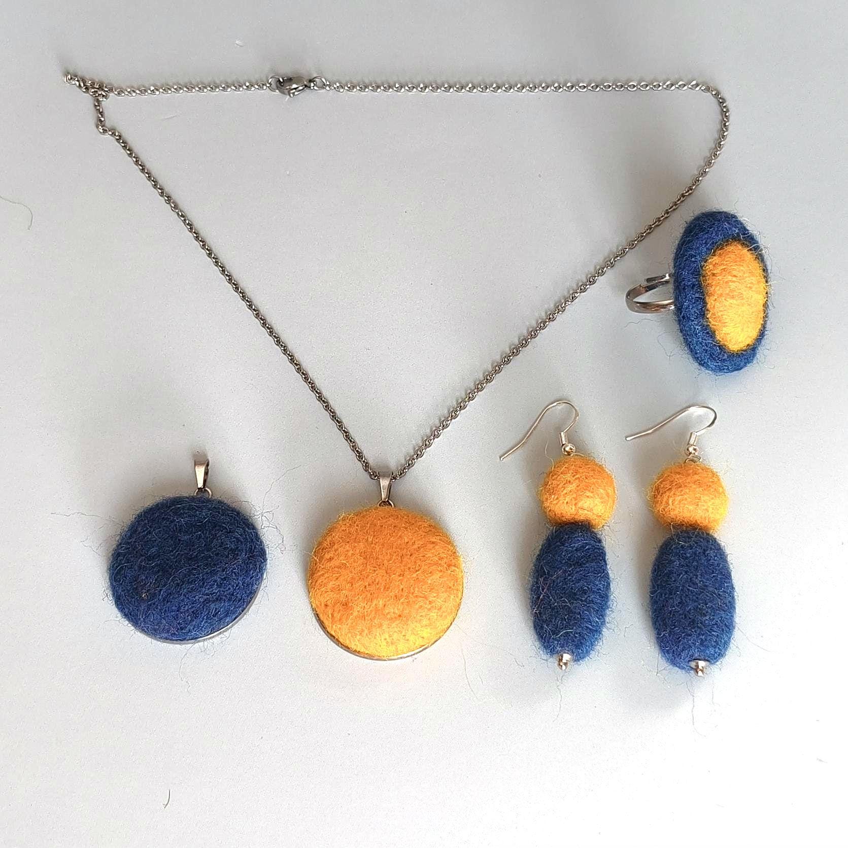 Canary Yellow Navy Blue Felt Ring - Oval Adjustable Statement Ring - Handmade Boho Jewelry - Needle Felted Merino Wool - Gift for Her - StepToLight
