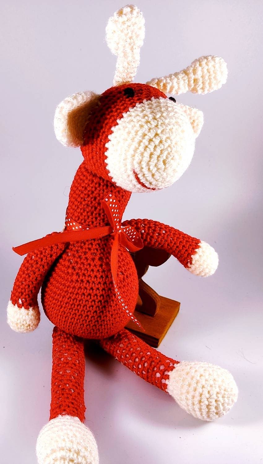 Christmas Crochet Giraffe: Red Amigurumi Plush Toy (30cm) - StepToLight