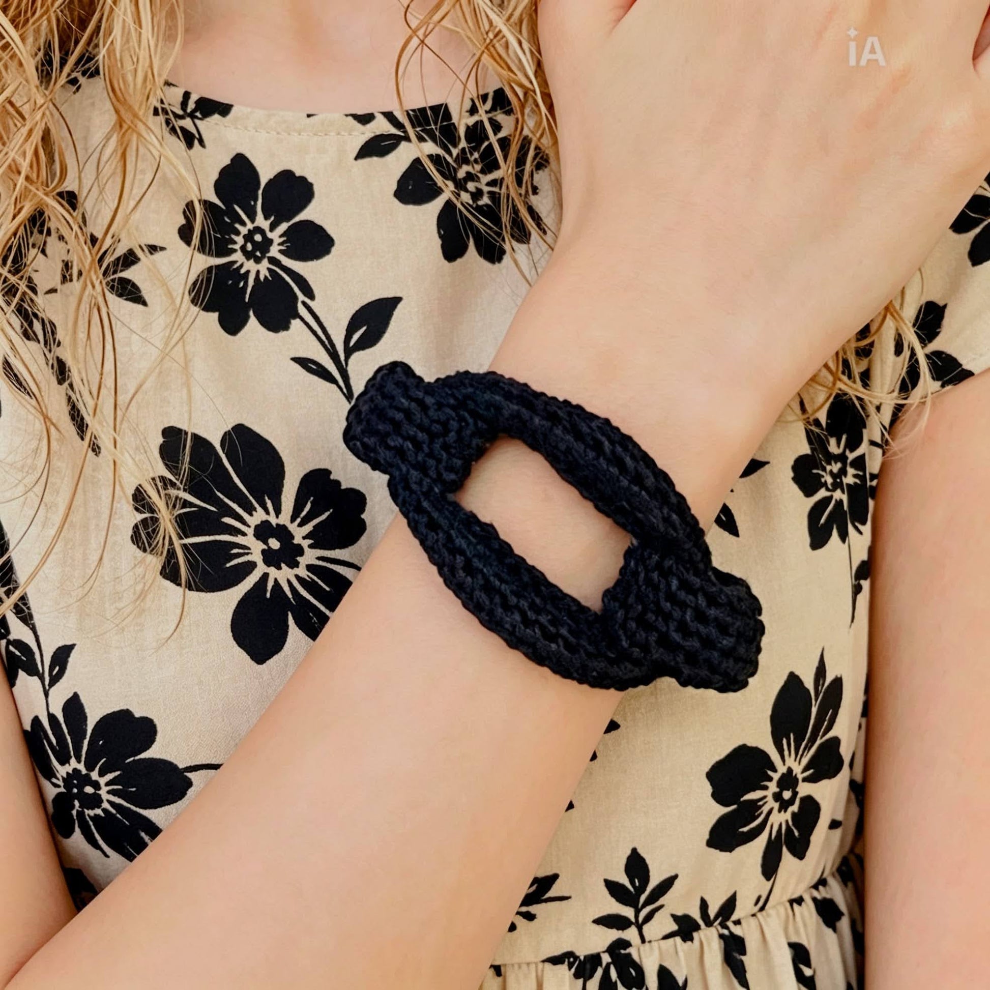 Chunky Black Crochet Bracelet - StepToLight