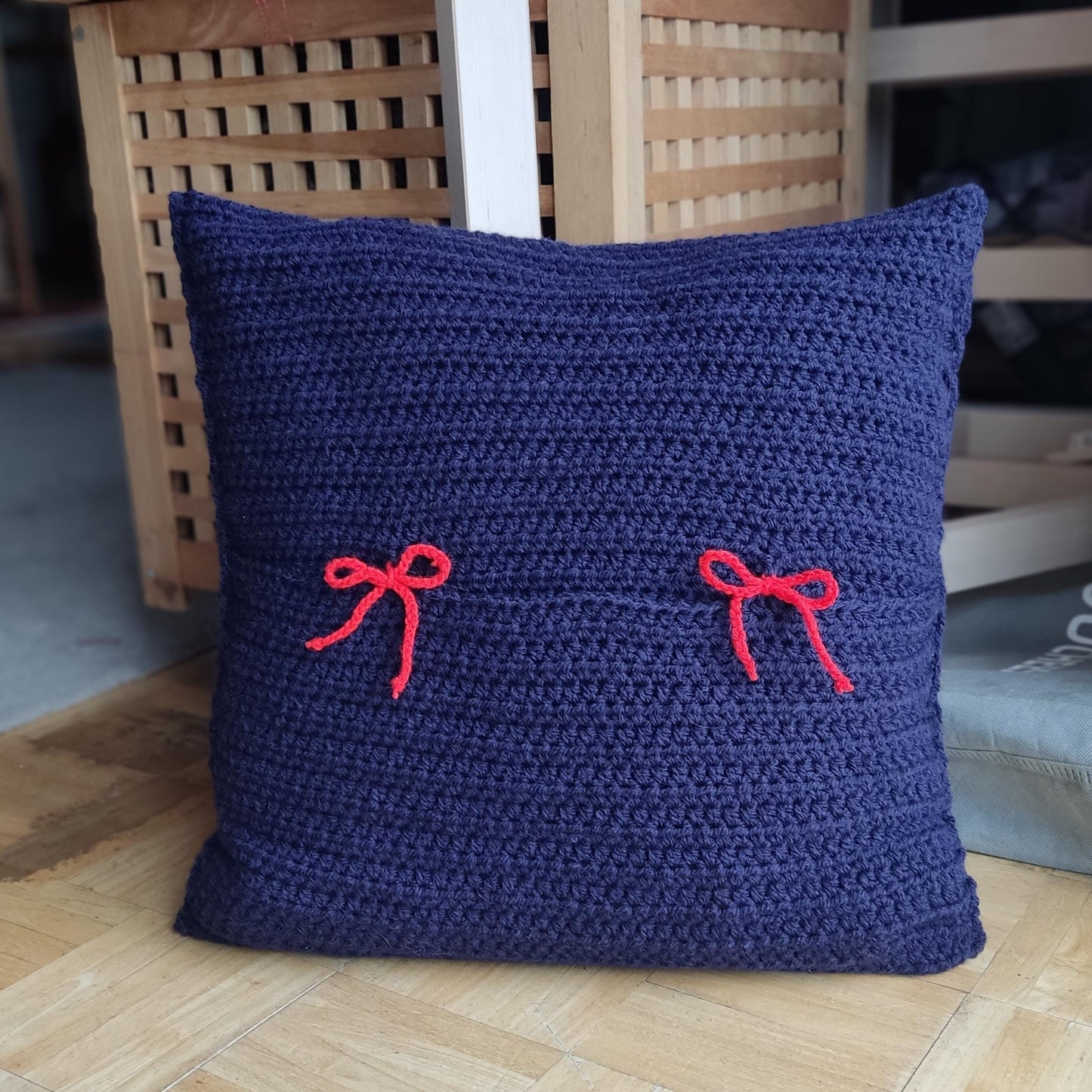 Crochet Cat Pillow Cover - Handmade Navy Blue with Fluffy White Cat (50x50cm) - StepToLight