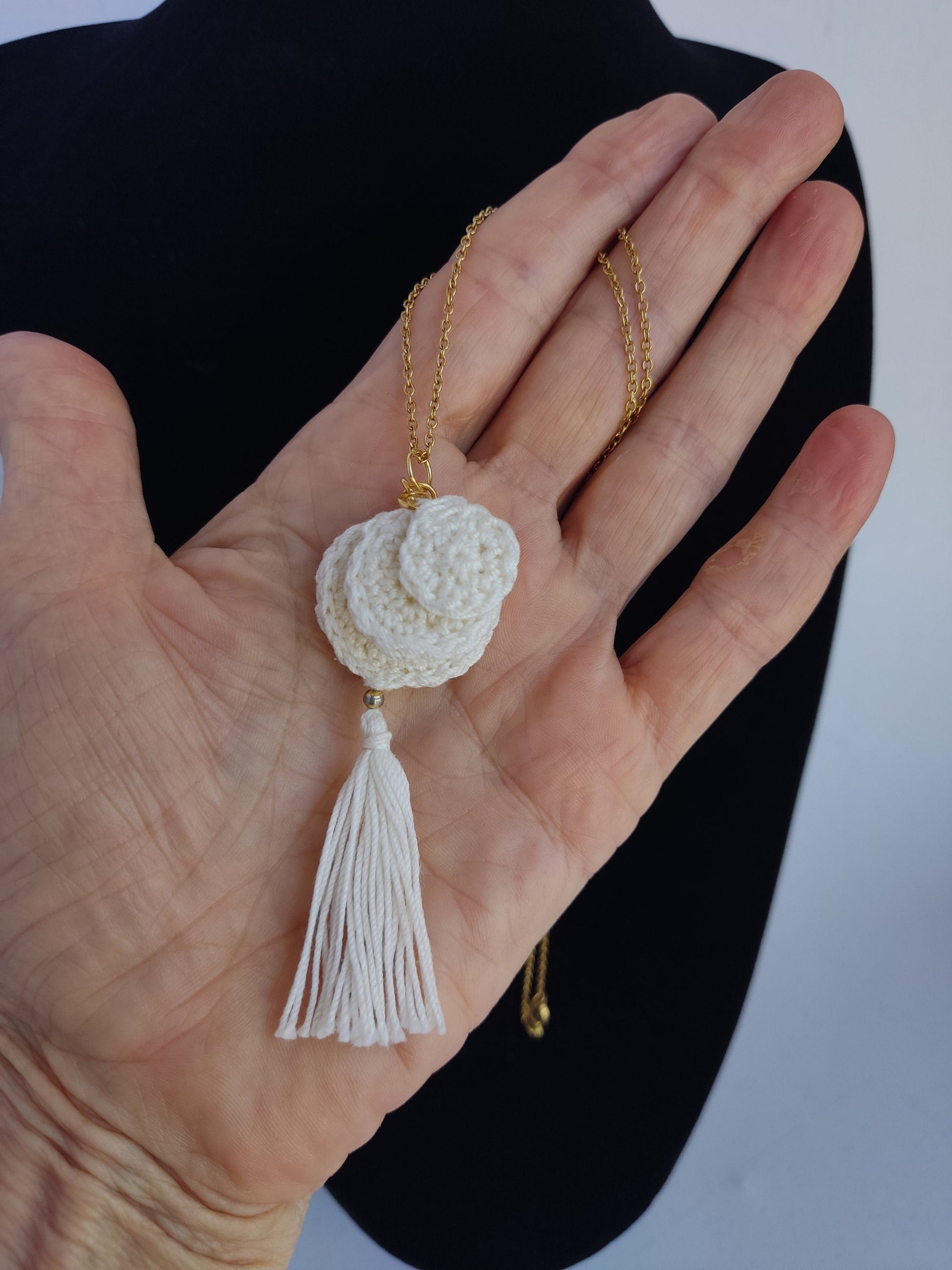 Crochet Necklace: green pendant necklace boho - StepToLight