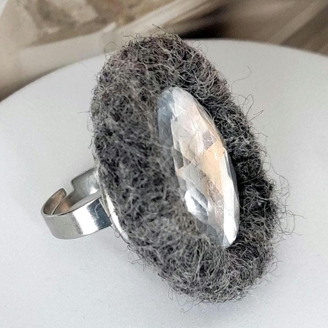 Dark Gray Felt Ring with Crystal Stone | Elegant Statement Ring | Handmade Fiber Jewelry - StepToLight