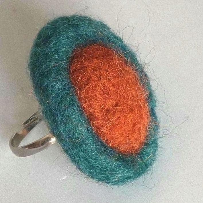 Emerald Green & Rust Brown Felt Ring | Oval Adjustable Statement Ring | Handmade Boho Jewelry - StepToLight