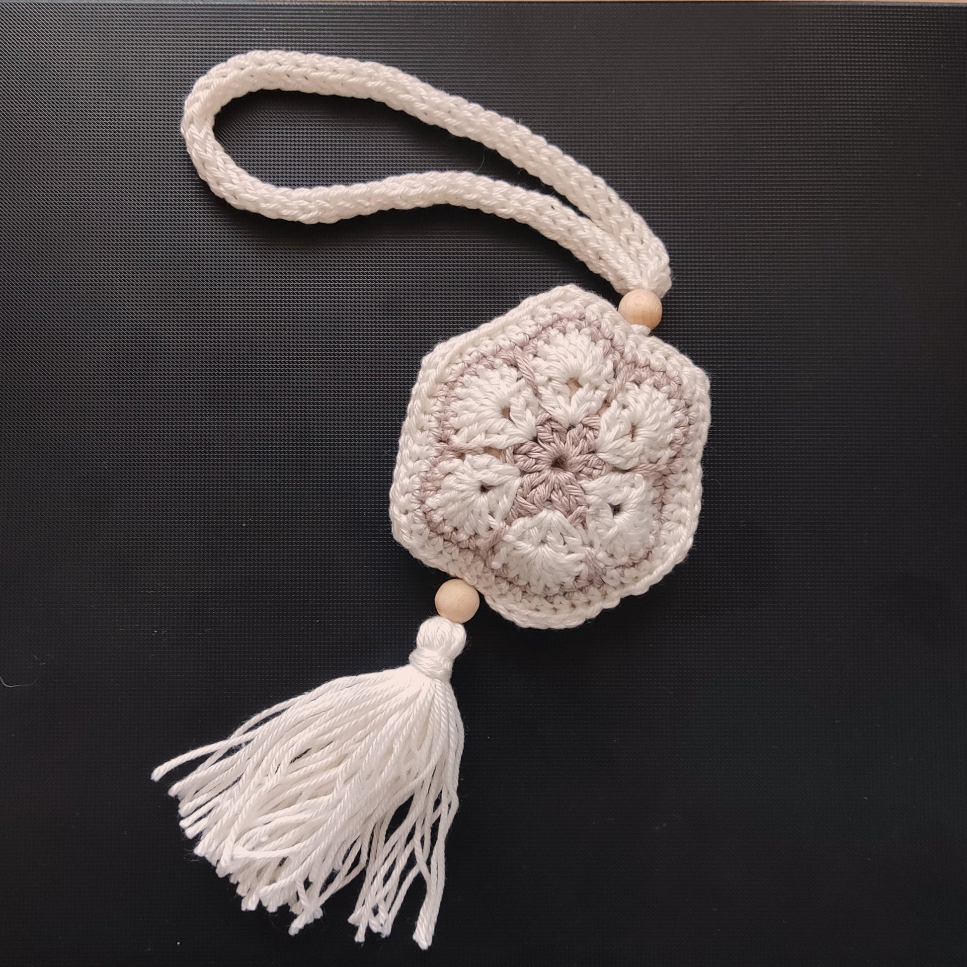 Handmade Crochet Lavender Sachet: Cotton Wardrobe Freshener with Wooden Beads - StepToLight