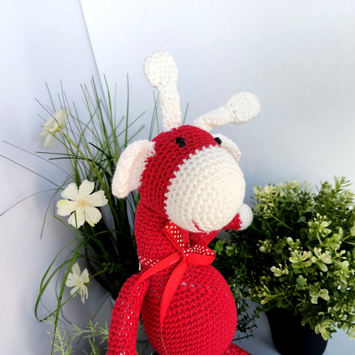Christmas Crochet Giraffe: Red Amigurumi Plush Toy (30cm)