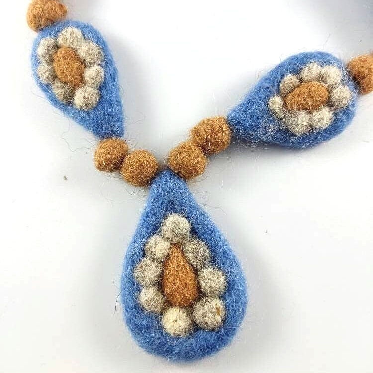 Needle Felted Blue Necklace: Merino Wool Beaded Chain, Mid-Century Style