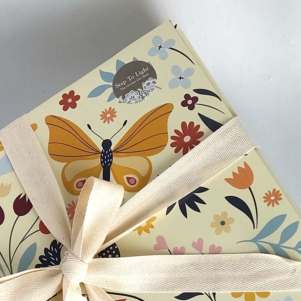 Christmas Crochet Giraffe: Red Amigurumi Plush Toy (30cm)