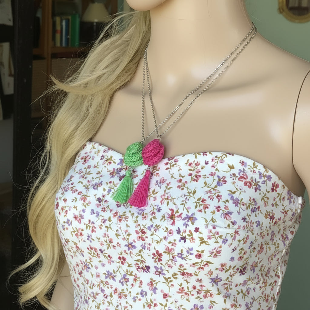 Crochet Necklace:  green pendant necklace boho