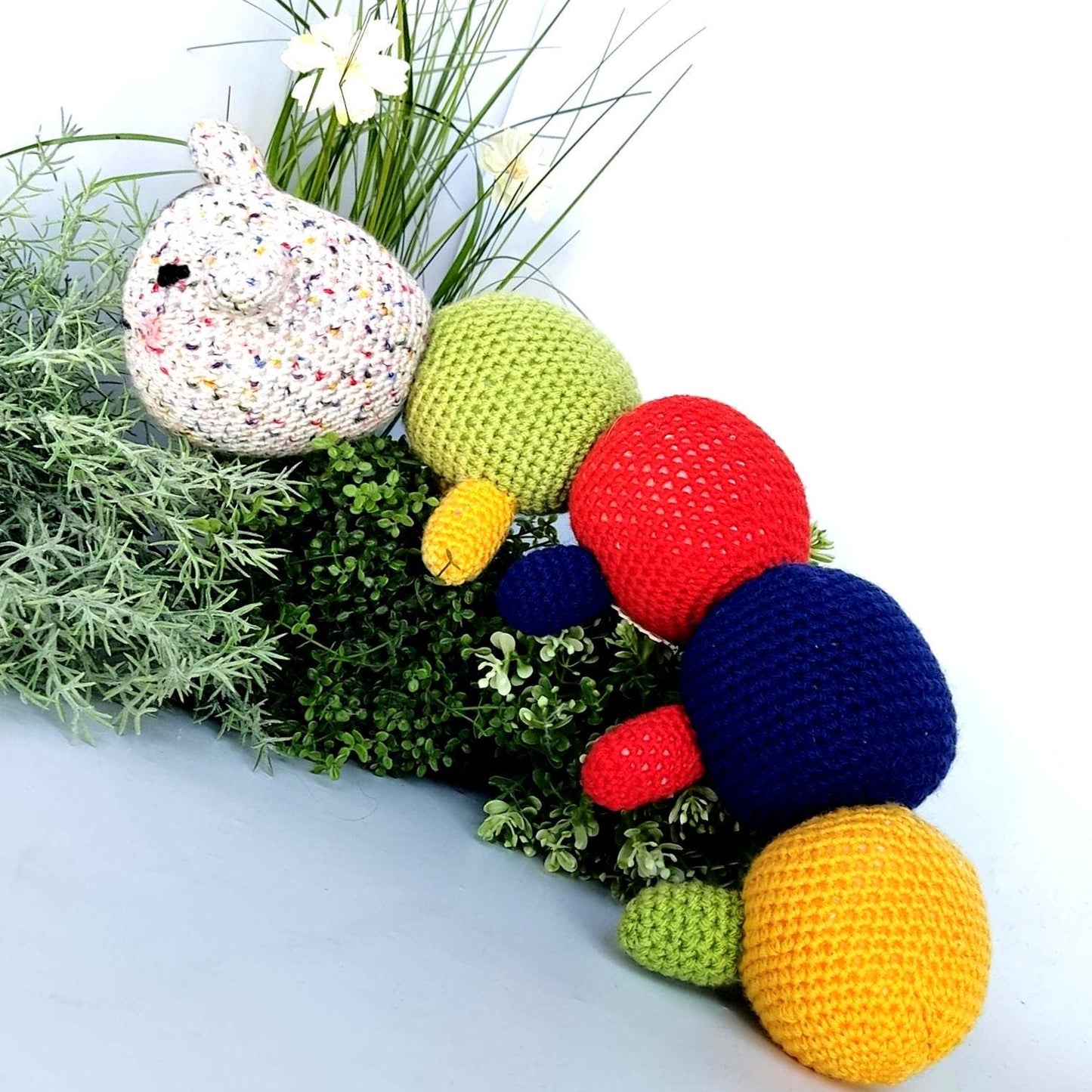 Crochet Caterpillar Plushie: Multicolored Amigurumi Toy
