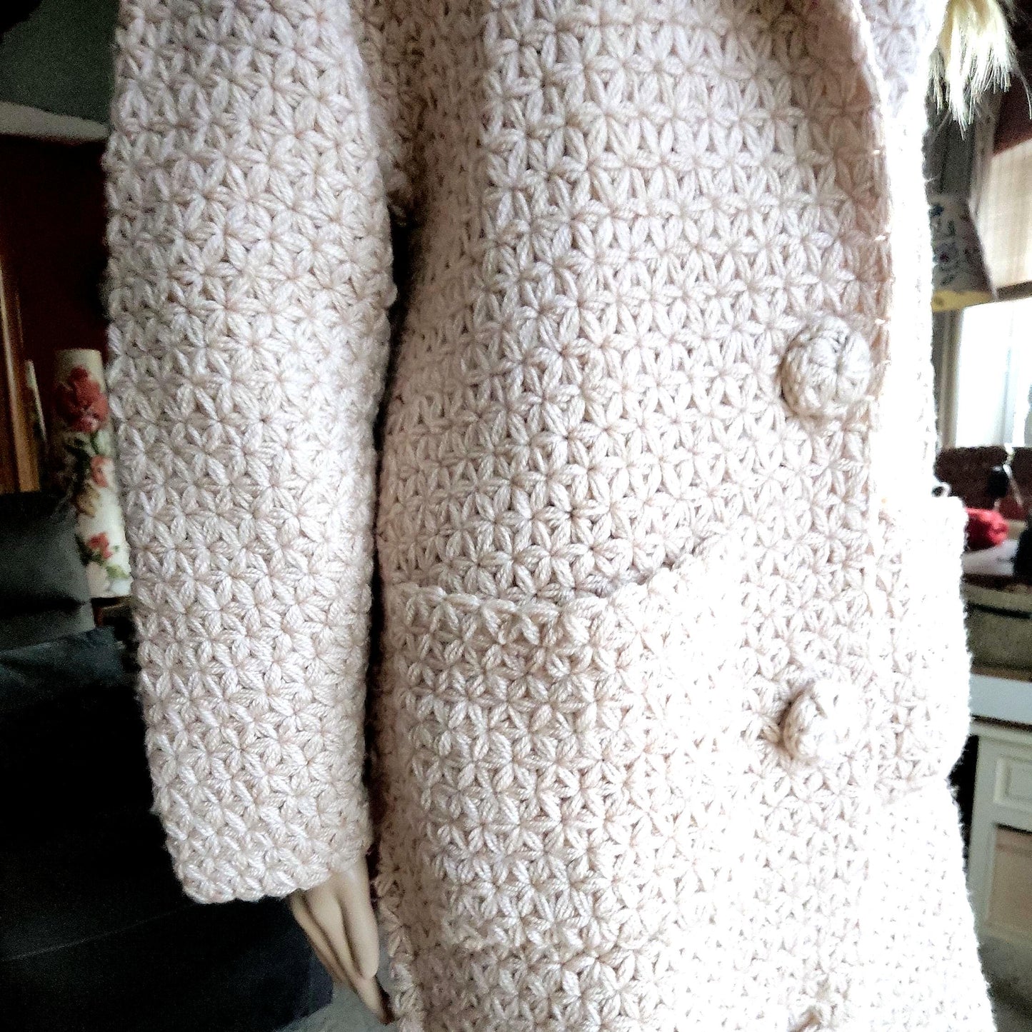 Grobstrick-Strickjacke, beigefarbene Häkeljacke für Damen, minimalistischer langer Häkelmantel für Damen, modischer langer Häkelmantel