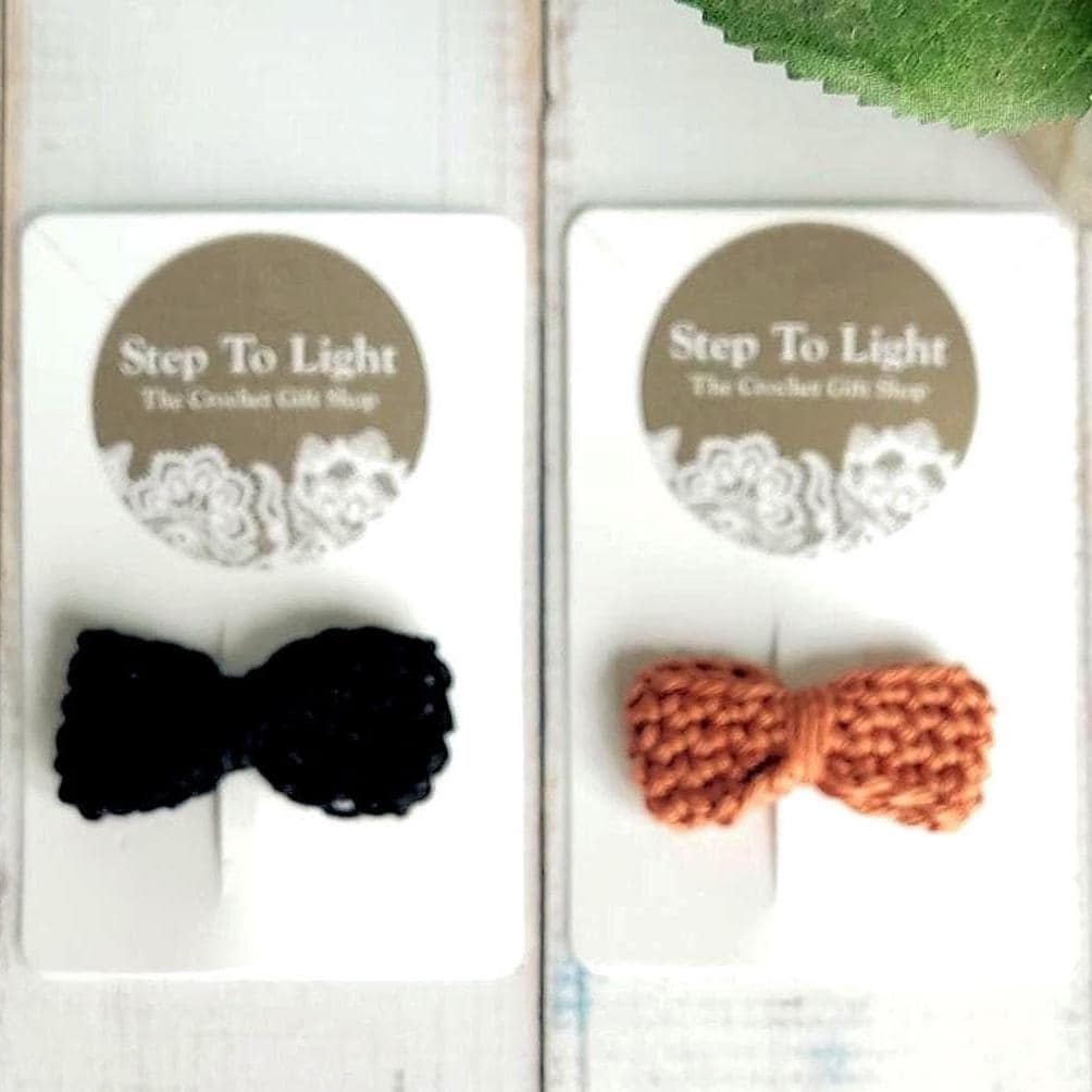 Gehäkelte Haarspange mit Schleife: Baumwoll-Accessoire für Haustiere und Kleinkinder