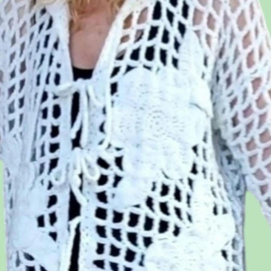 Oversized Crochet Cardigan with Flowers: Elegant White Wool Top for Women