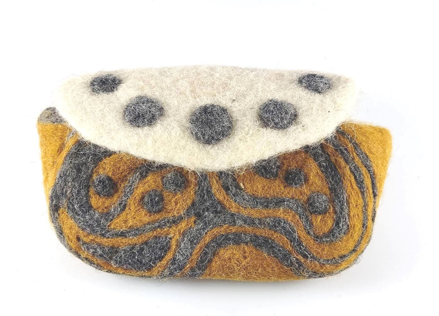 Personalised Soft Eyeglasses Case: Felt Sunglasses Holder with Magnetic Button