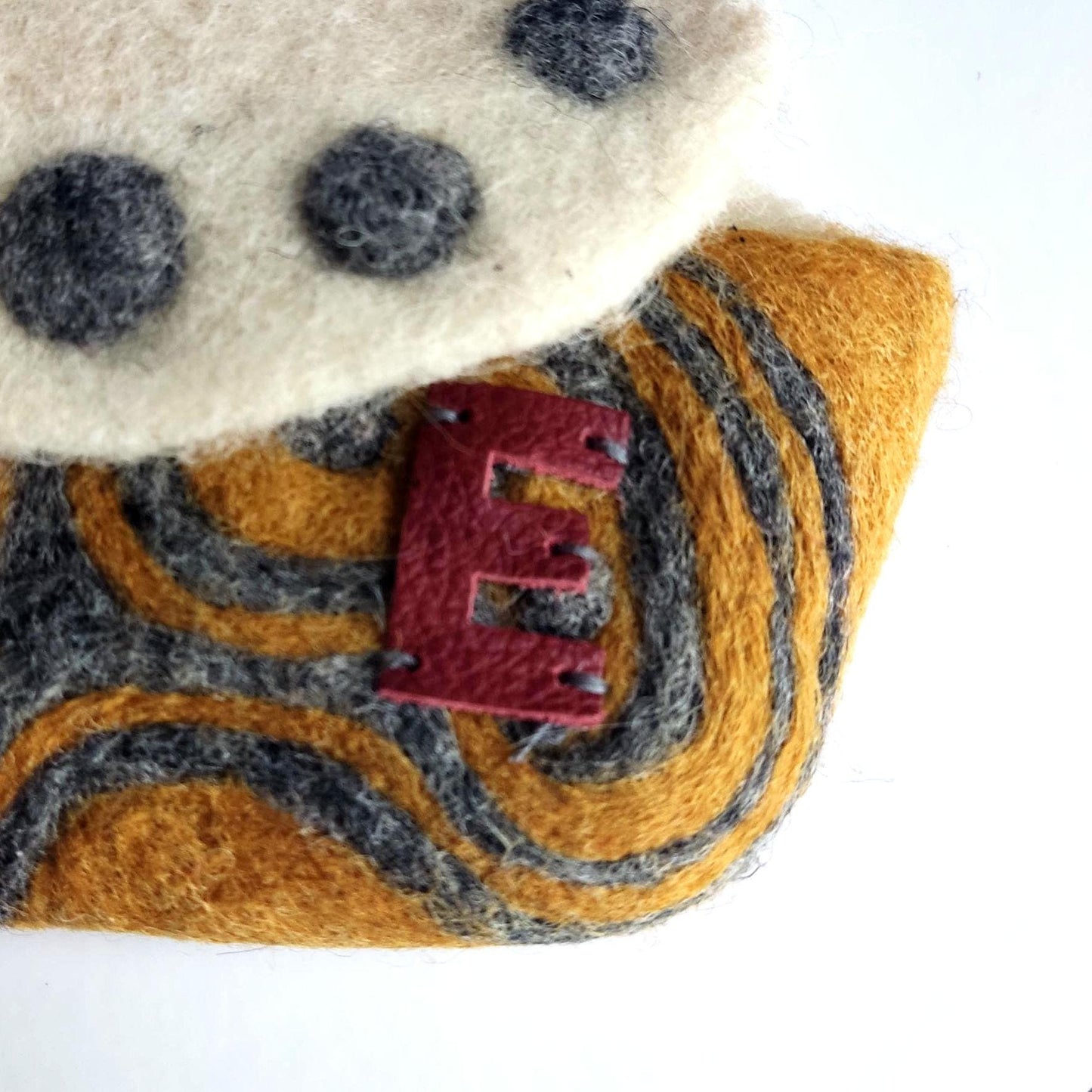 Personalised Soft Eyeglasses Case: Felt Sunglasses Holder with Magnetic Button