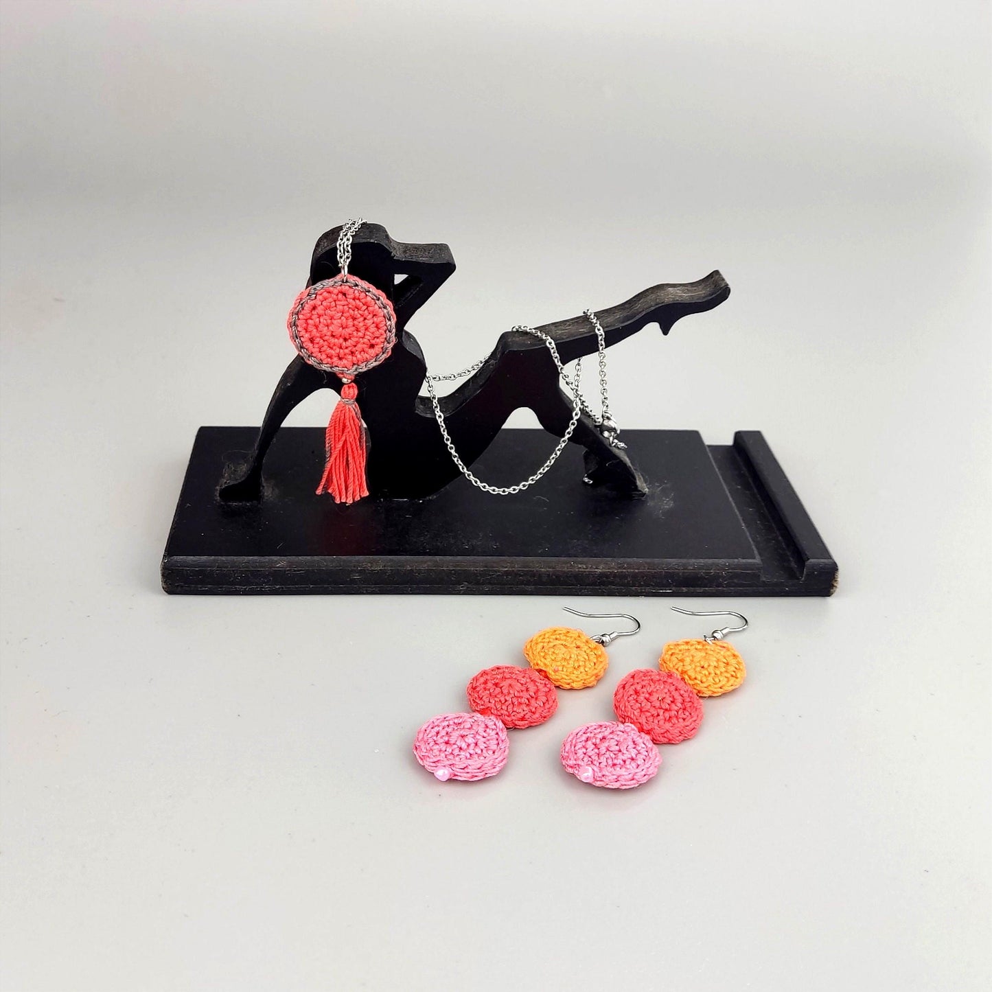 Pink Peach Coral Crochet Dangle Earrings - Tiered Circle Drop Design - StepToLight