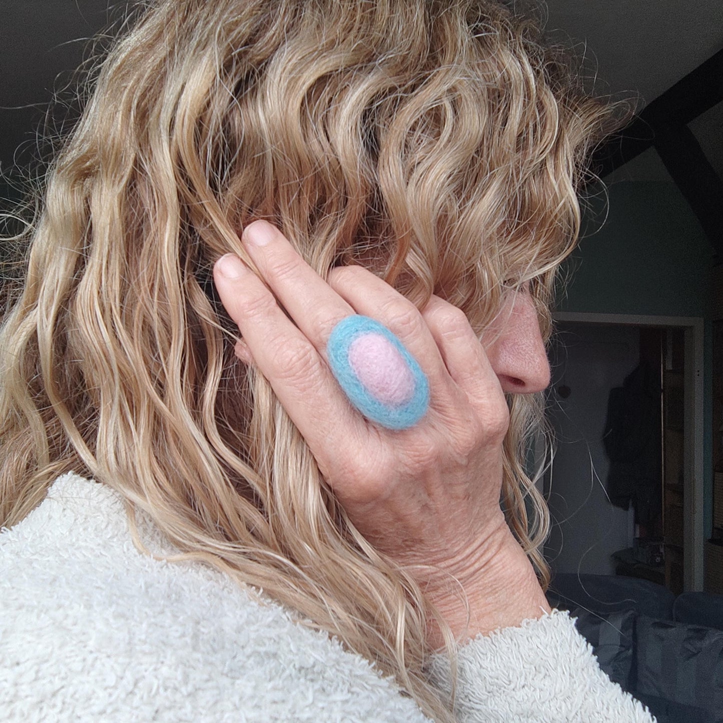 White Oval Felt Ring Sculptural Statement Handmade Fiber Jewelry Boho Gift - StepToLight
