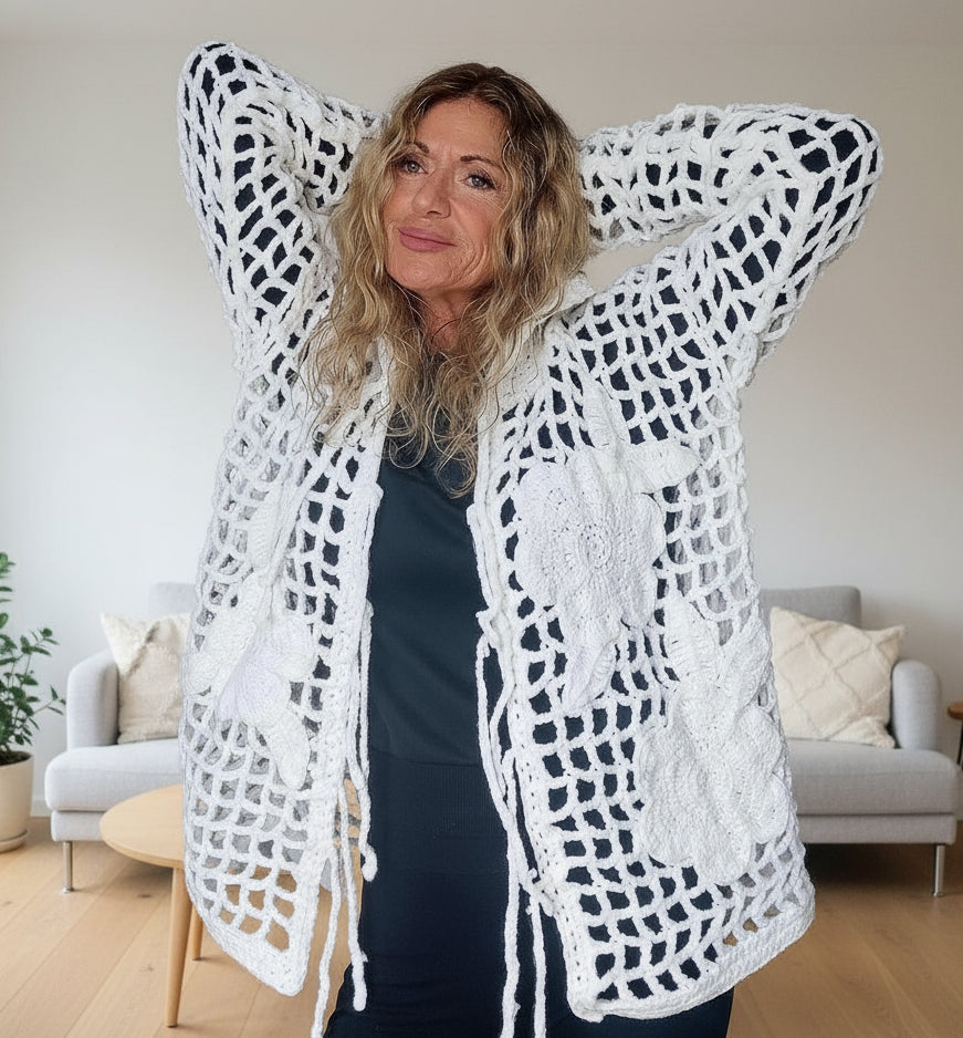 Oversized Crochet Cardigan with Flowers: Elegant White Wool Top for Women